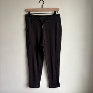 Patagonia Women’s Joggers Size Small Foldover Cuff  Black Pants